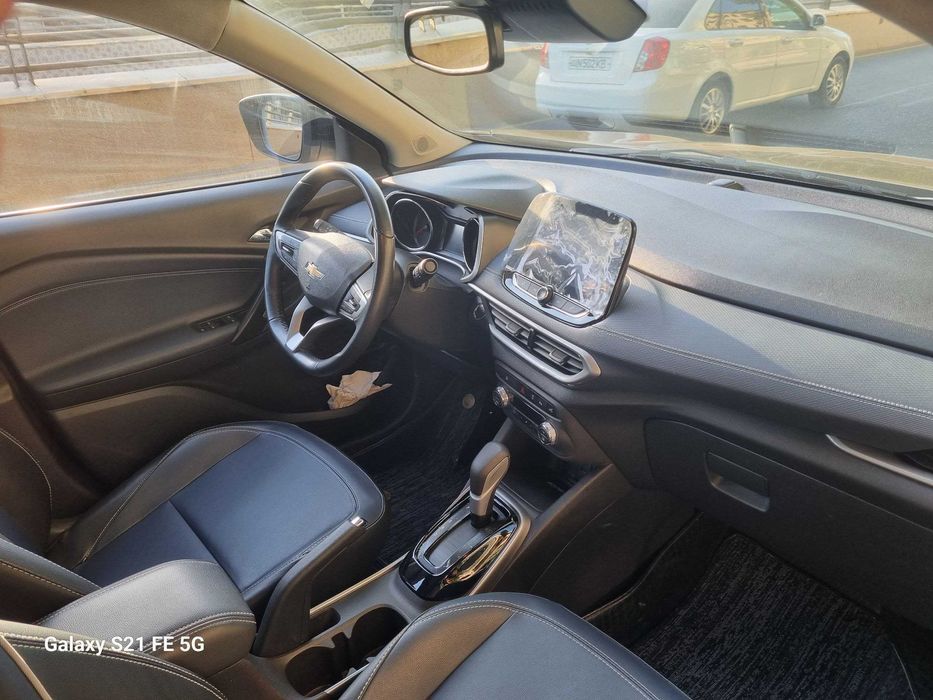 Chevrolet Tracker Premier 2023 года выпуска