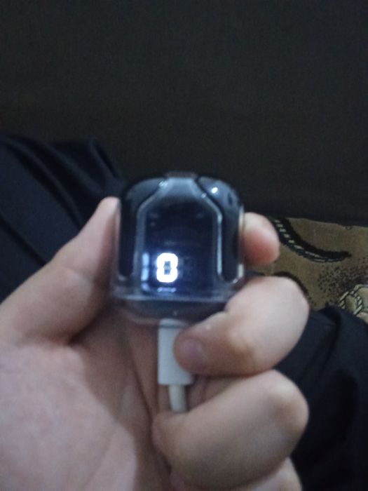 Продам б/у наушники