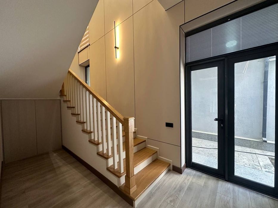 Продается ЕвроКоттедж 5 комнат, ор-р: Alfraganus, 165м²