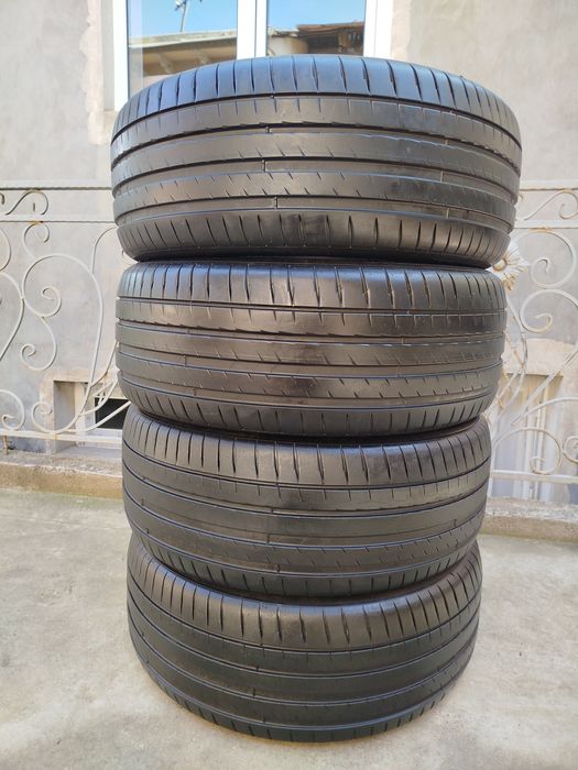 245 45 R19 Shina Michelin