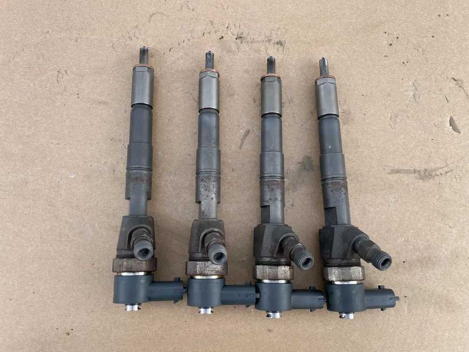 Set injectoare Opel Insignia ASTRA J 2.0 CDTI cod 0445110327