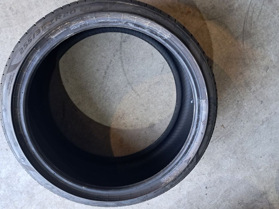 Anvelope second vara 255 35 R20 Pirelli 2023