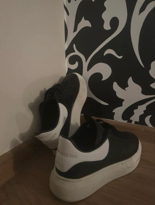 Alexander Mcqueen