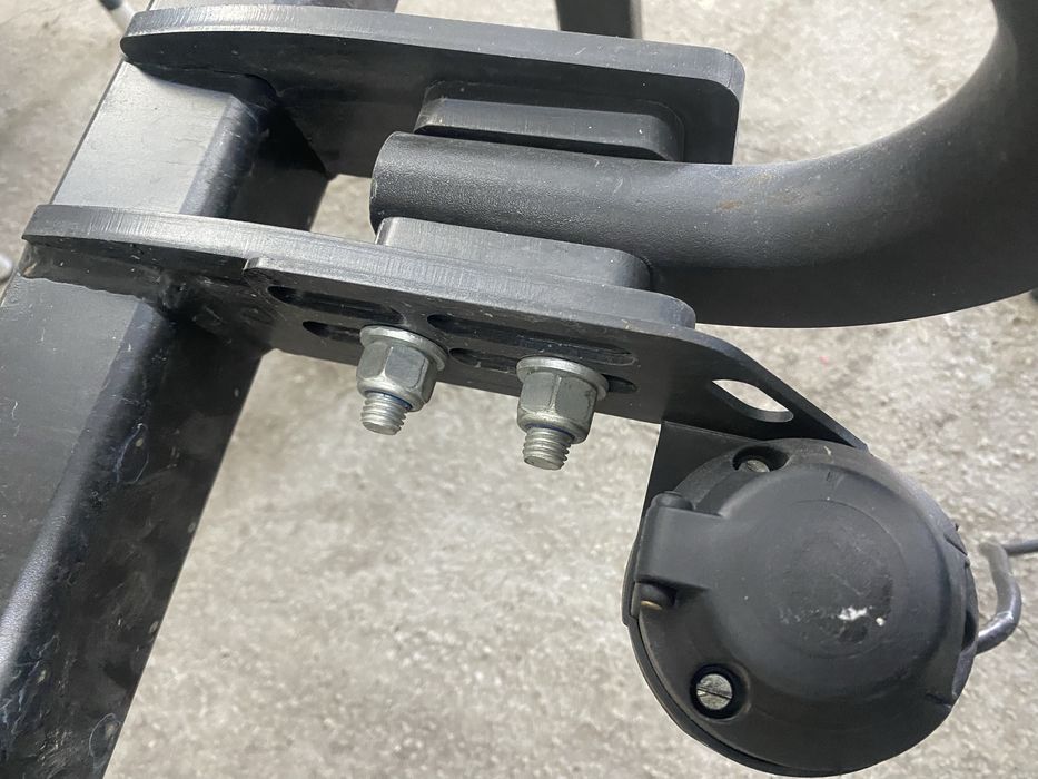 Теглич за Audi A4 b8, Ауди