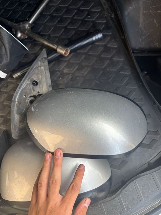 Боковой зеркало серый