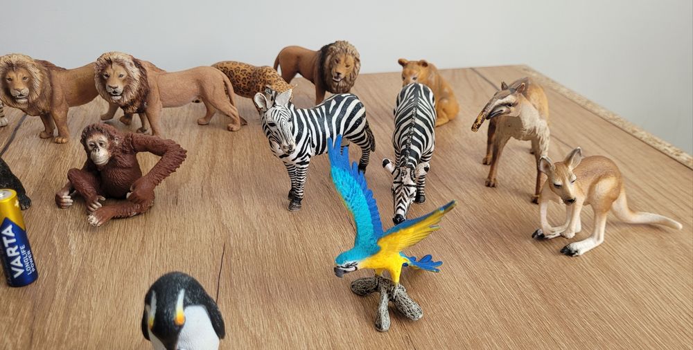 Lot figurine animale salbatice jungla/ Antarctica - marca Schleich