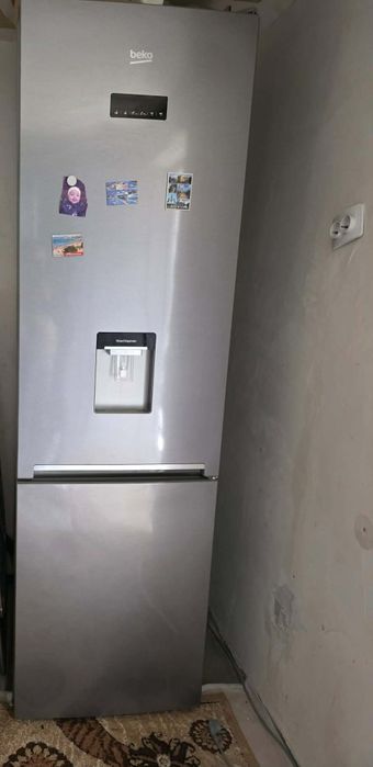 Vand frigider beko