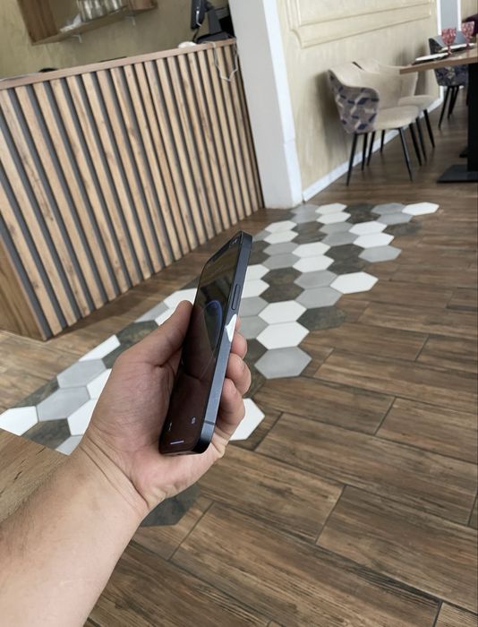 Айфон 13 256 гб Срочно