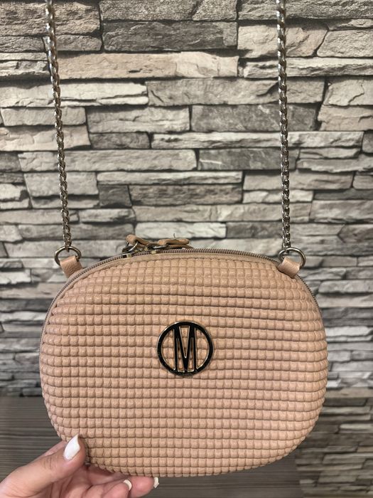 Дамска чанта / Дамски чанти