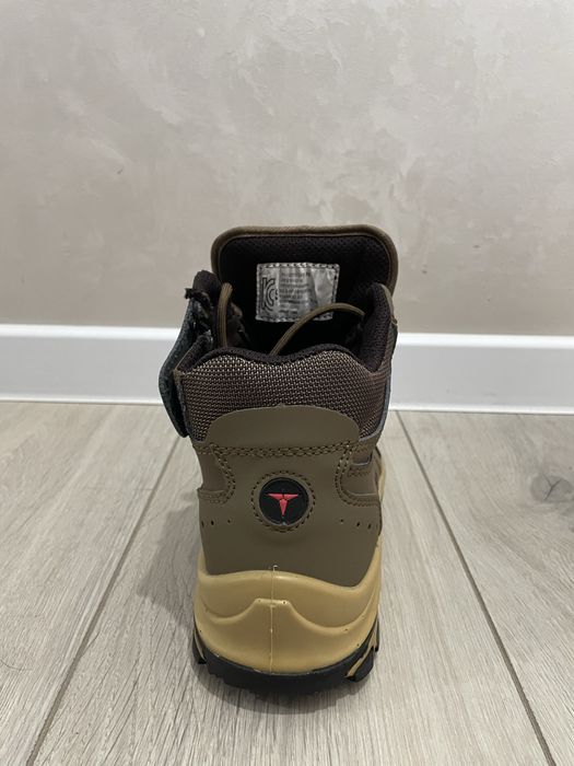 Продам ботинки демисезон