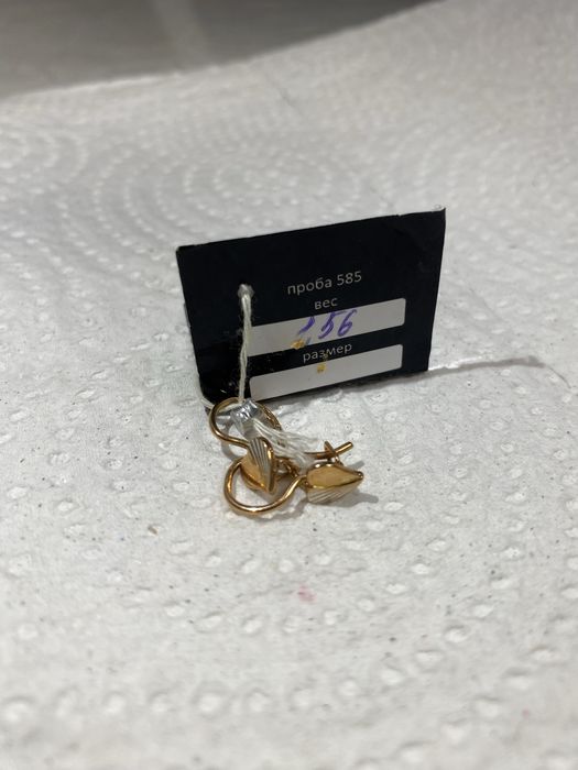 Золотая серьги 585 проба