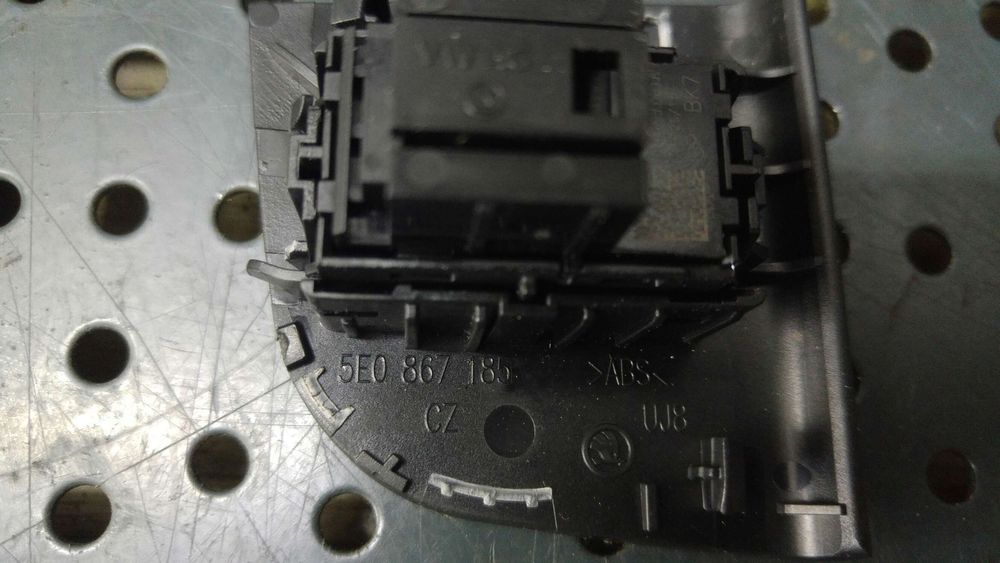 Buton geam electric stanga spate skoda octavia 3 5e3 nl3 nr3 5e0867185