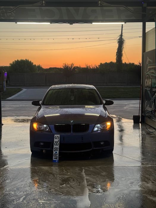 Bmw e90 320i 2008