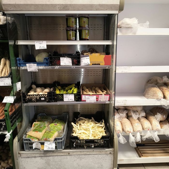 Vând 2 vitrine frigorifice