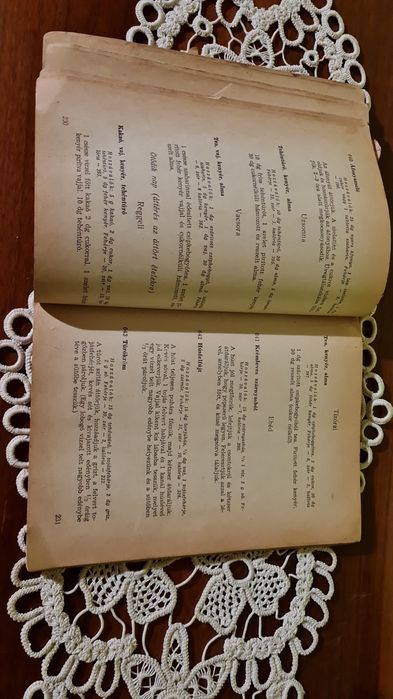 Szmuk Iren " 1006 etelrecept egessegeseknek es betegeknek (1006 retete