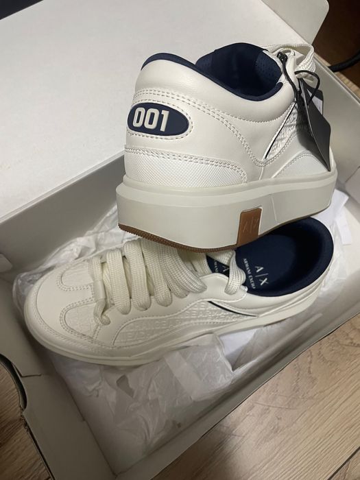 Кроссовки A/X Канада