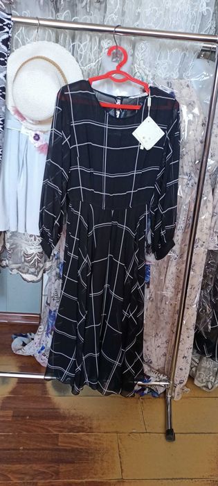 Красивое турецкое чёрное платье с французской длинны.