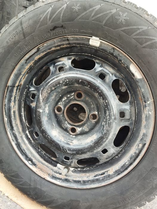 Резина на дисках