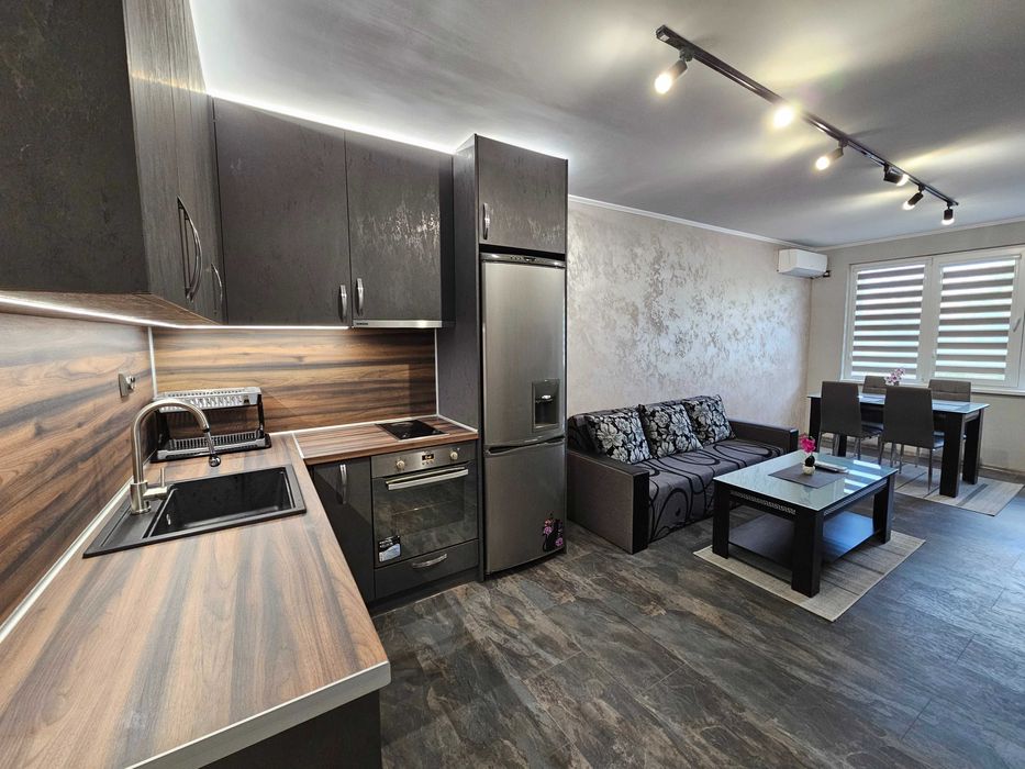 2-стаен Апартамент в кв. Зона Б