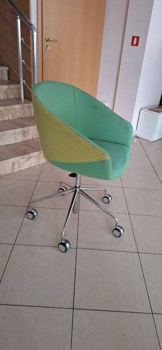 Въртящ се стол Bejot