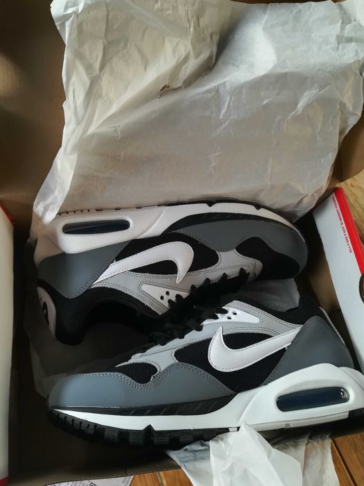 Маратонки Nike..