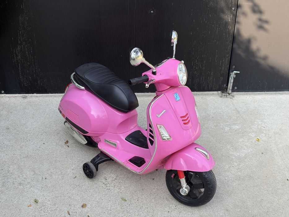 Scuter electric Vespa copii 1-4 ani