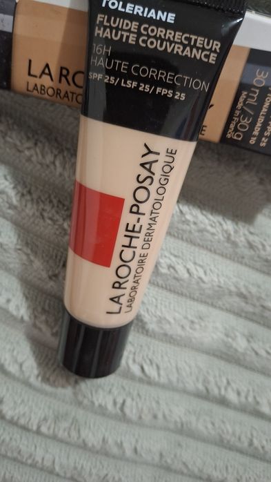 Fond de ten La roche-posay nuanța 10