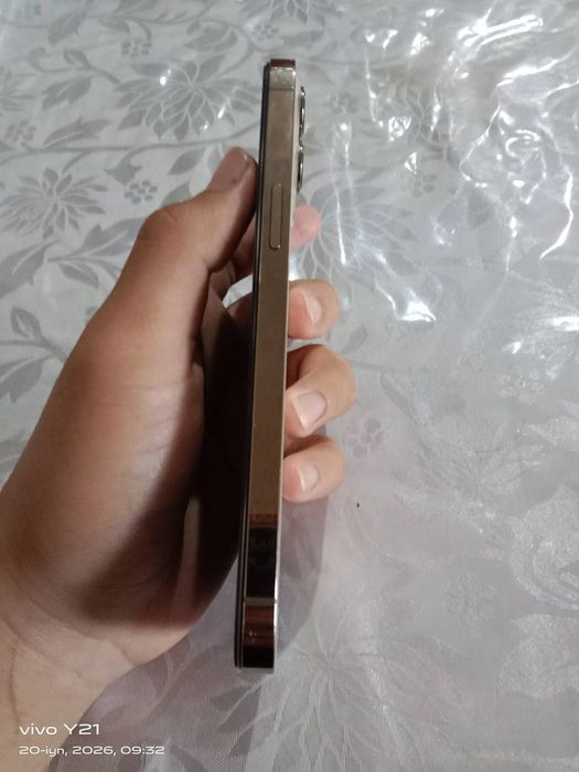 iPhone 12 pro max gold sotiladi
