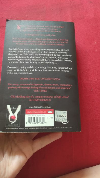 Нова Луна на английски език