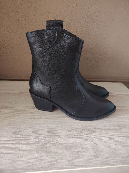 Боти естествена кожа