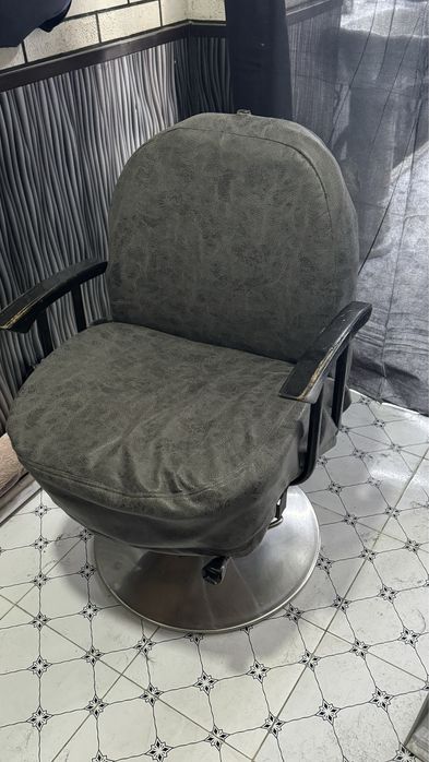 Салон учун мебель сотилади