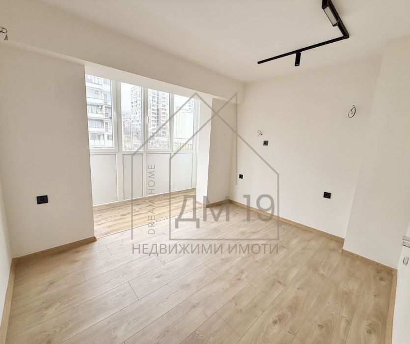 Четиристаен апартамент след ремонт в кв. Чайка, 3-ти етаж, Варна