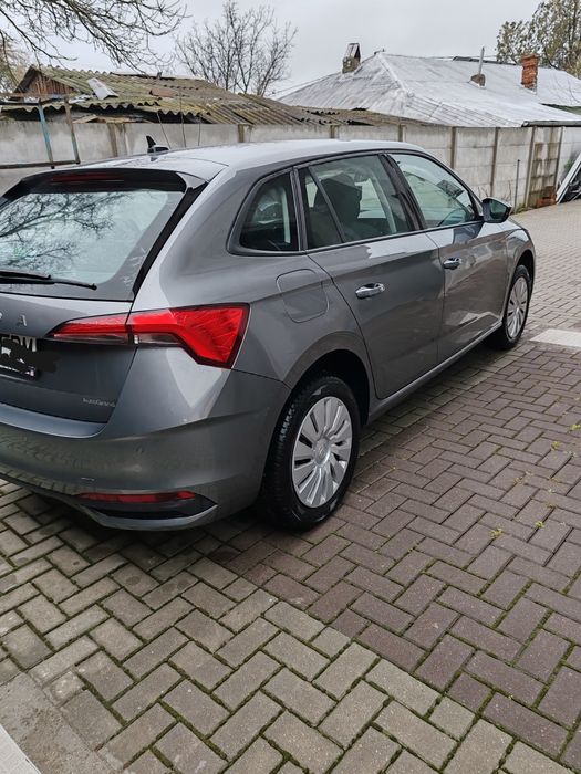 Skoda Scala 2025 Automată 14500 Km Avariat usor