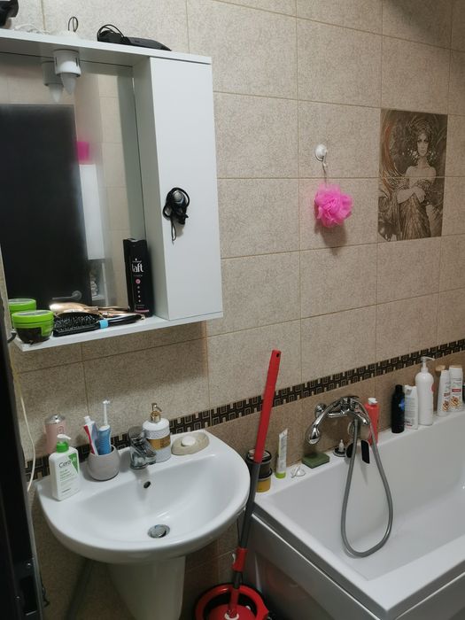 Închiriez apartament 2 camere militari residence