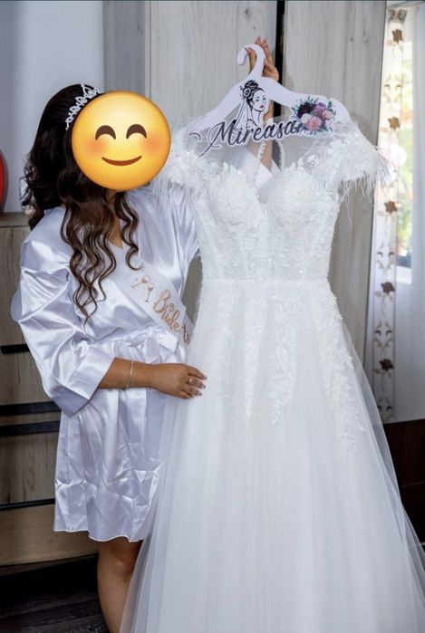 Vând rochie de mireasă