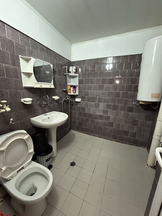 Дава се под наем Тристаен апартамент в Пазарджик, Идеален център - 100 кв.м за 280.5 € - Снимка #3