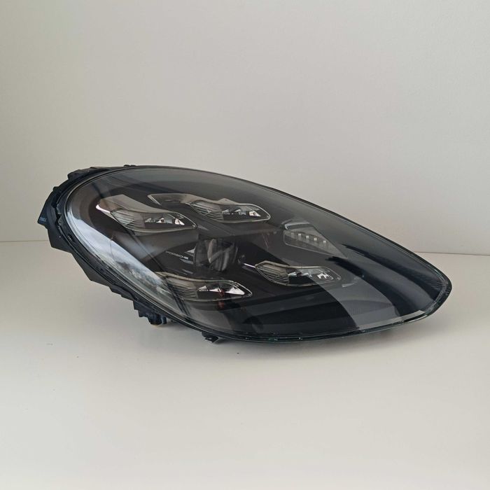 Десен фар за Porche Panamera 971 FULL LED след 2016г