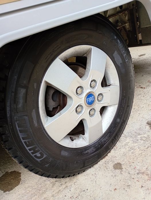 215 75 R16 CP anvelope allseasons duba, camper, Michelin Agilis Camping