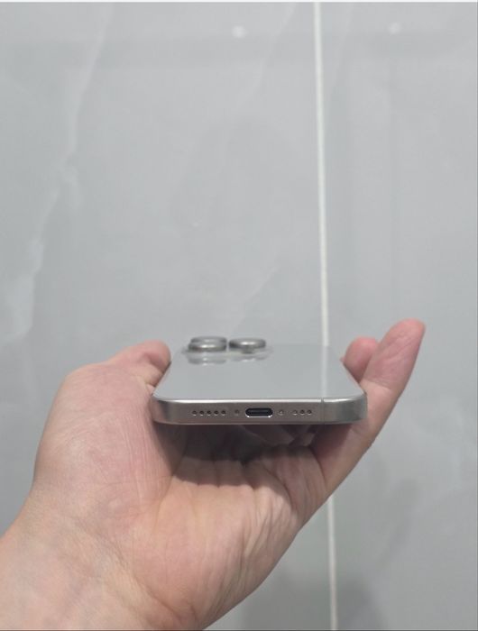 iPhone 15 Pro 256 Natural Titanium