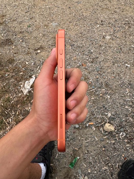 Iphone 17 pro , vând sau schimb