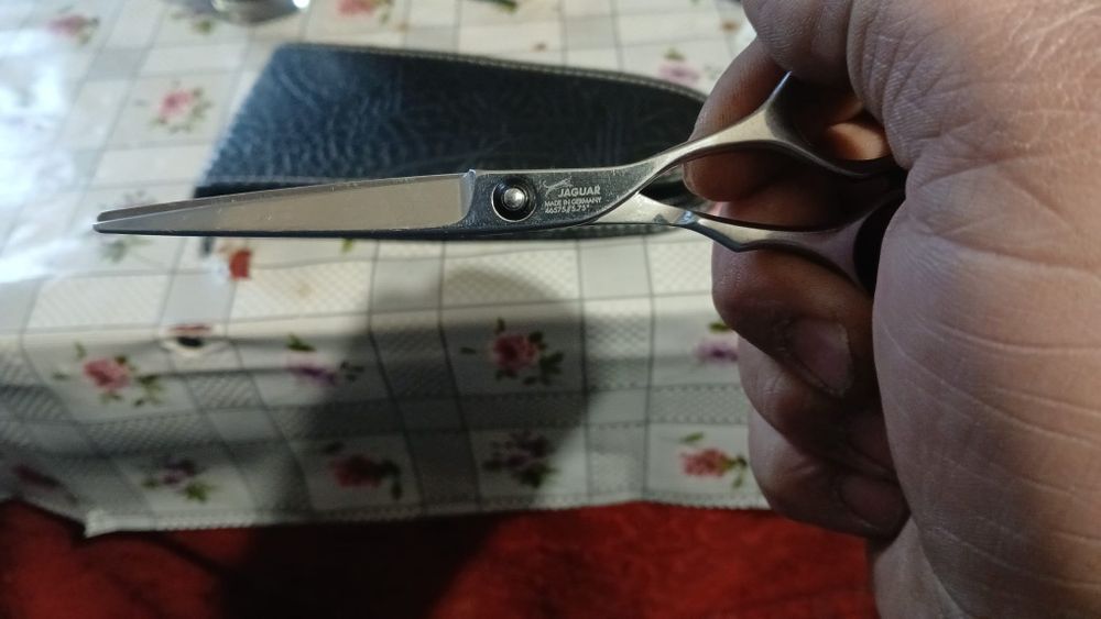 Foarfeci de tuns profesionale de la jaguar