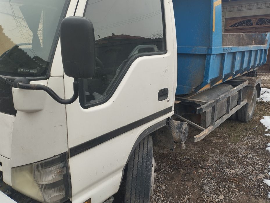 Исузи самосвал сотилади