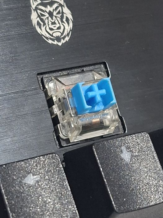 Vând Tastatură de gaming A+ K75 cu 87 taste