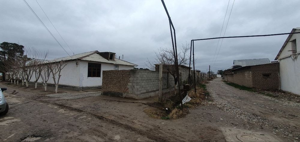 Uy sotiladi 8 so'tix