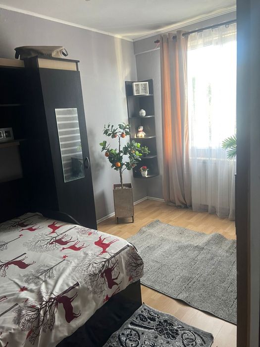 Vand apart 2 cam semidecomandat