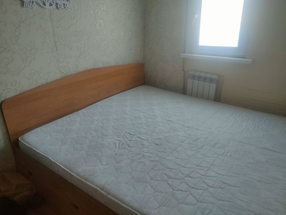 Двухспальная кровать