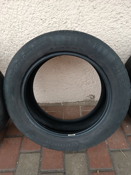 Vând anvelope Continental 215/55 R17