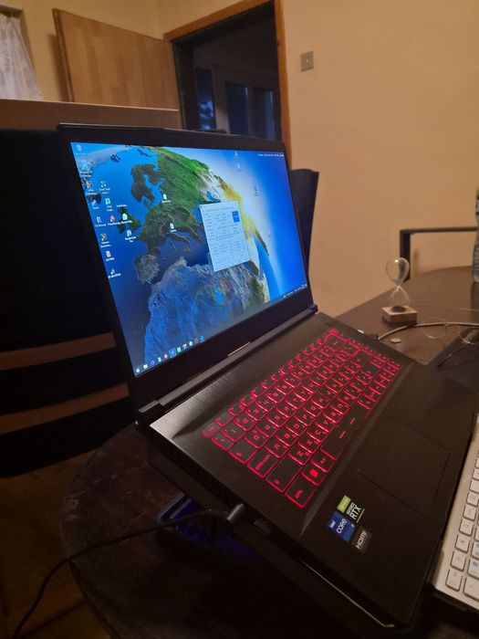 Msi GF63-Thin11-UC  I7-11800H, 16GB DDR4 RAM, RTX3050
