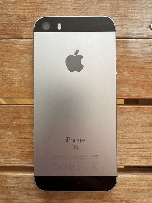 iPhone SE 16 Gb 85% батерия