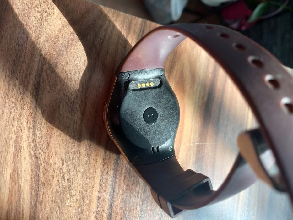 Смарт часовник, със Сим карта